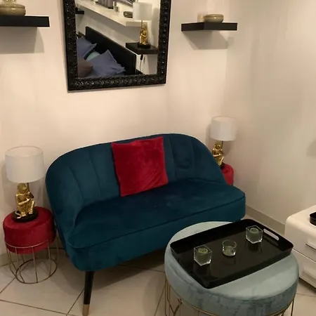 Chambre Dans Appartement Moderne Guest House-2